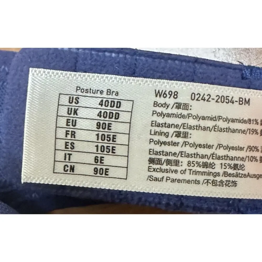 NWT Front-Closure Support Bra - Picture 6 of 7